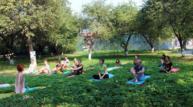 YOGA AND CHOCOLATE