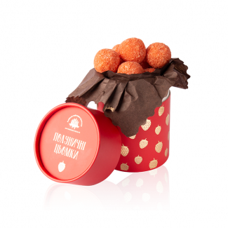 Set of sweets "Strawberry kisses"